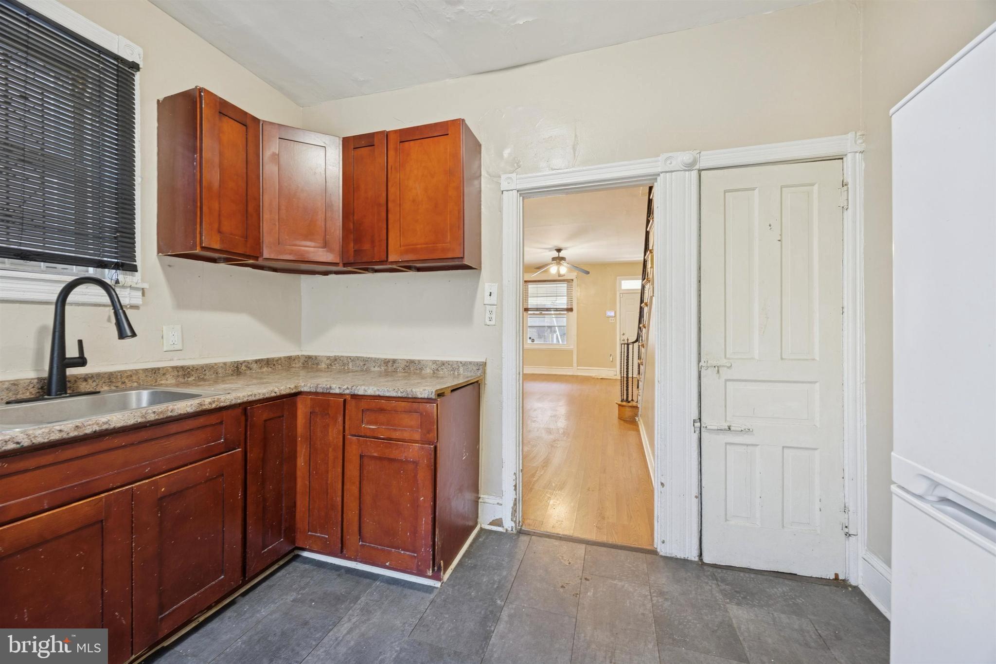 PHILADELPHIA (WEST) - Residential