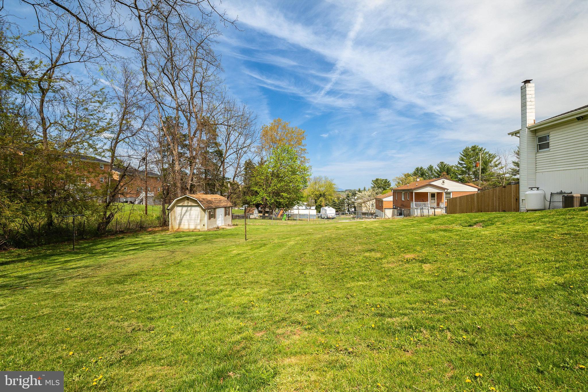 VERONA HEIGHTS - Residential