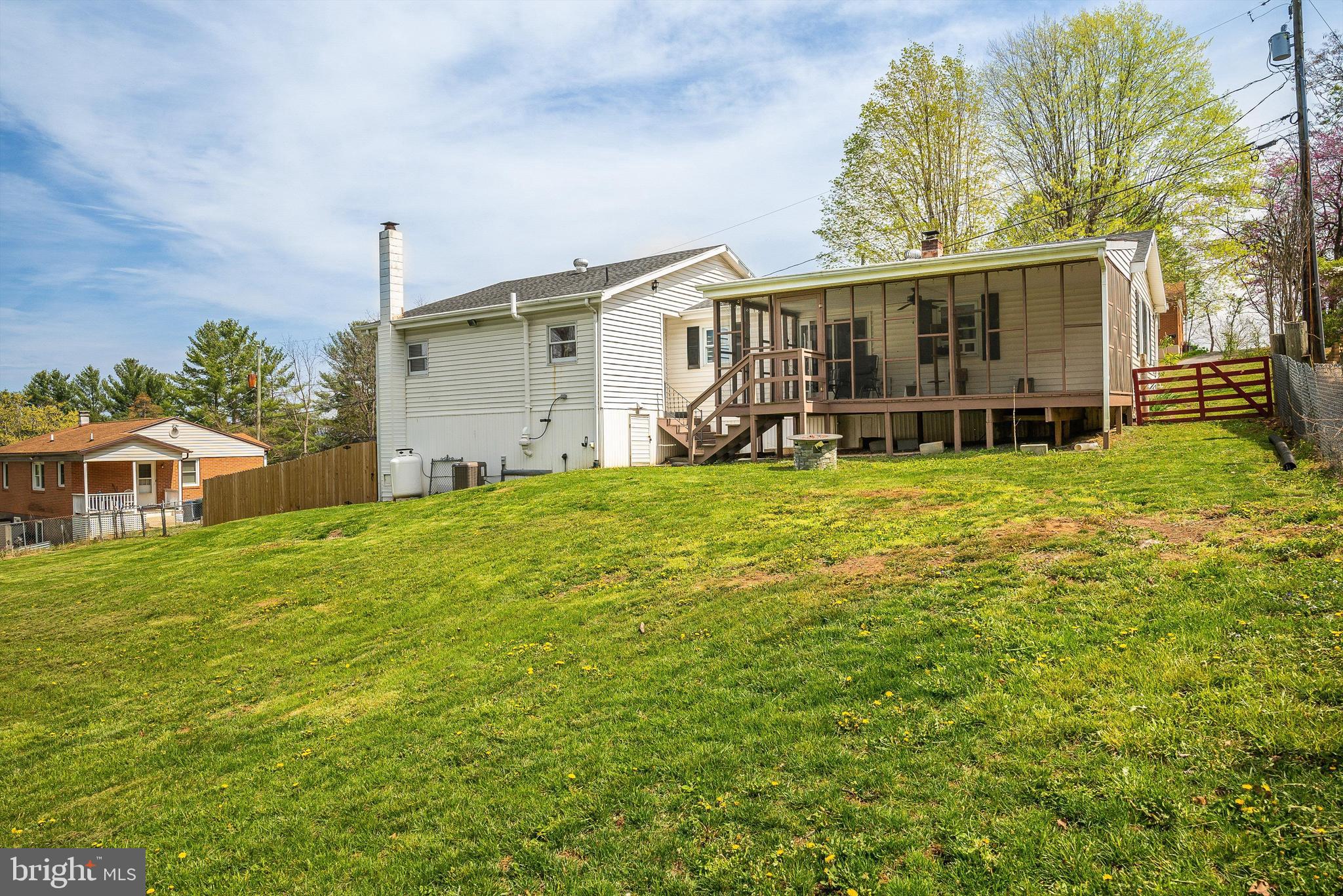 VERONA HEIGHTS - Residential