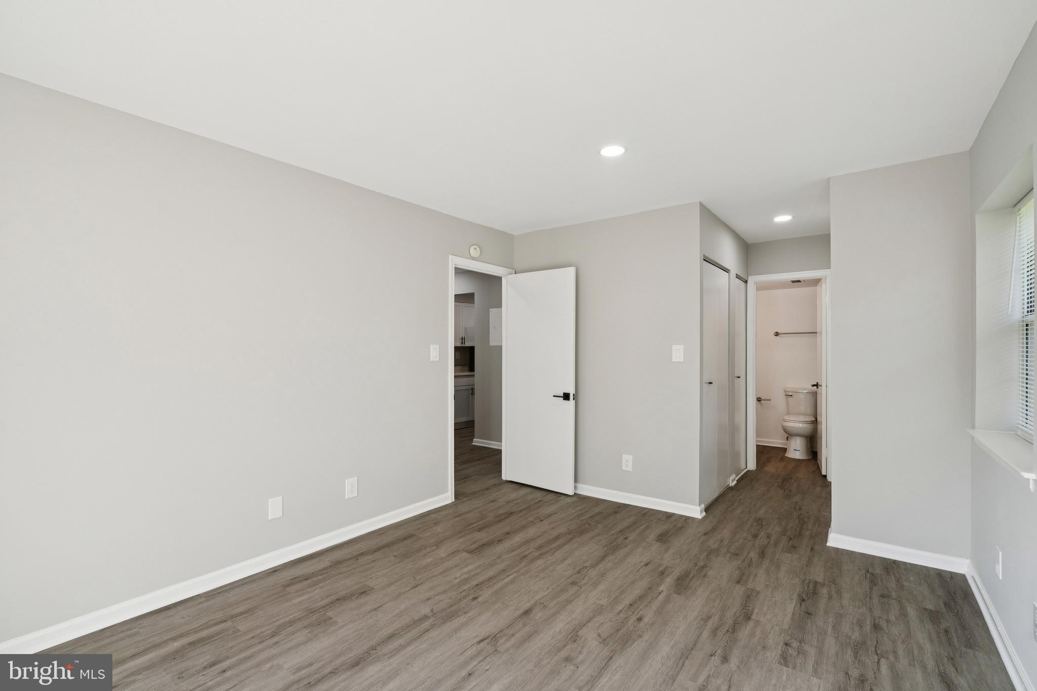 BURKE COVE - Residential