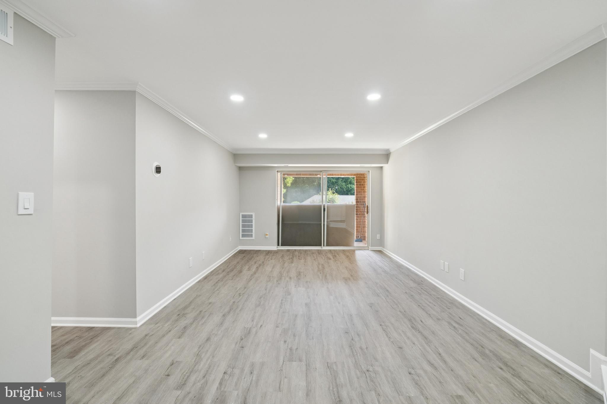 5806 COVE LANDING ROAD 304