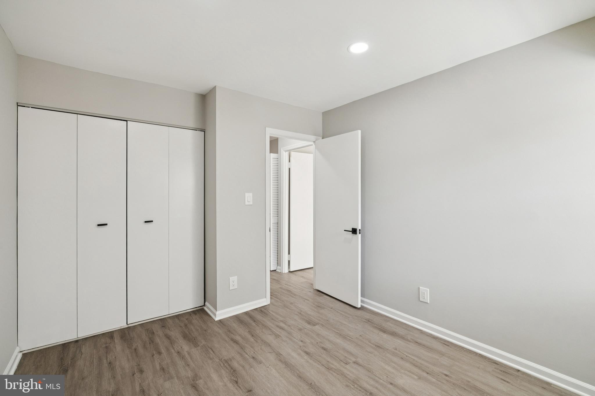 BURKE COVE - Residential