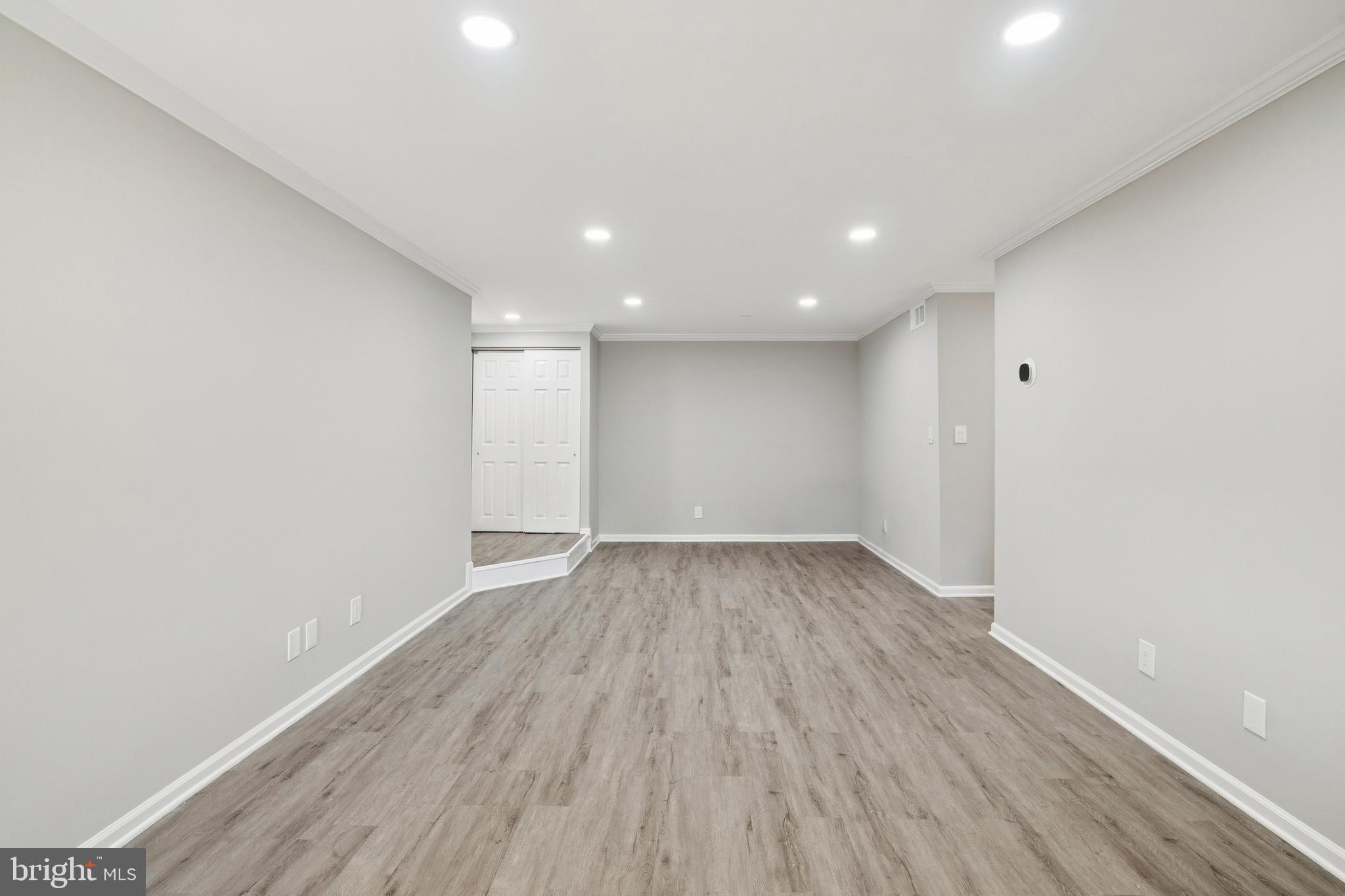 5806 COVE LANDING ROAD 304