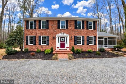 Homes For Sale - 290 Monroe Street<br/> MONTROSS, VA 22520