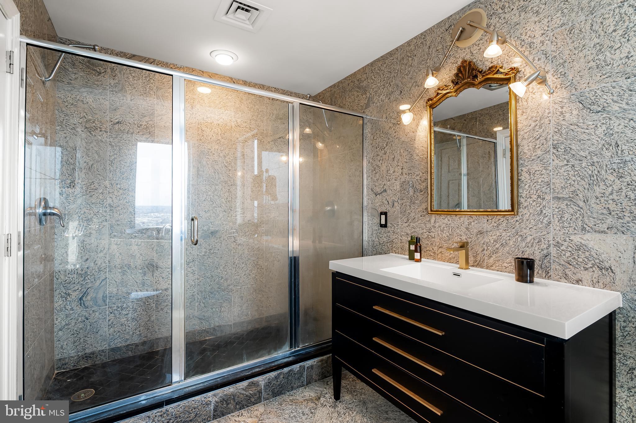 INNER HARBOR - Residential