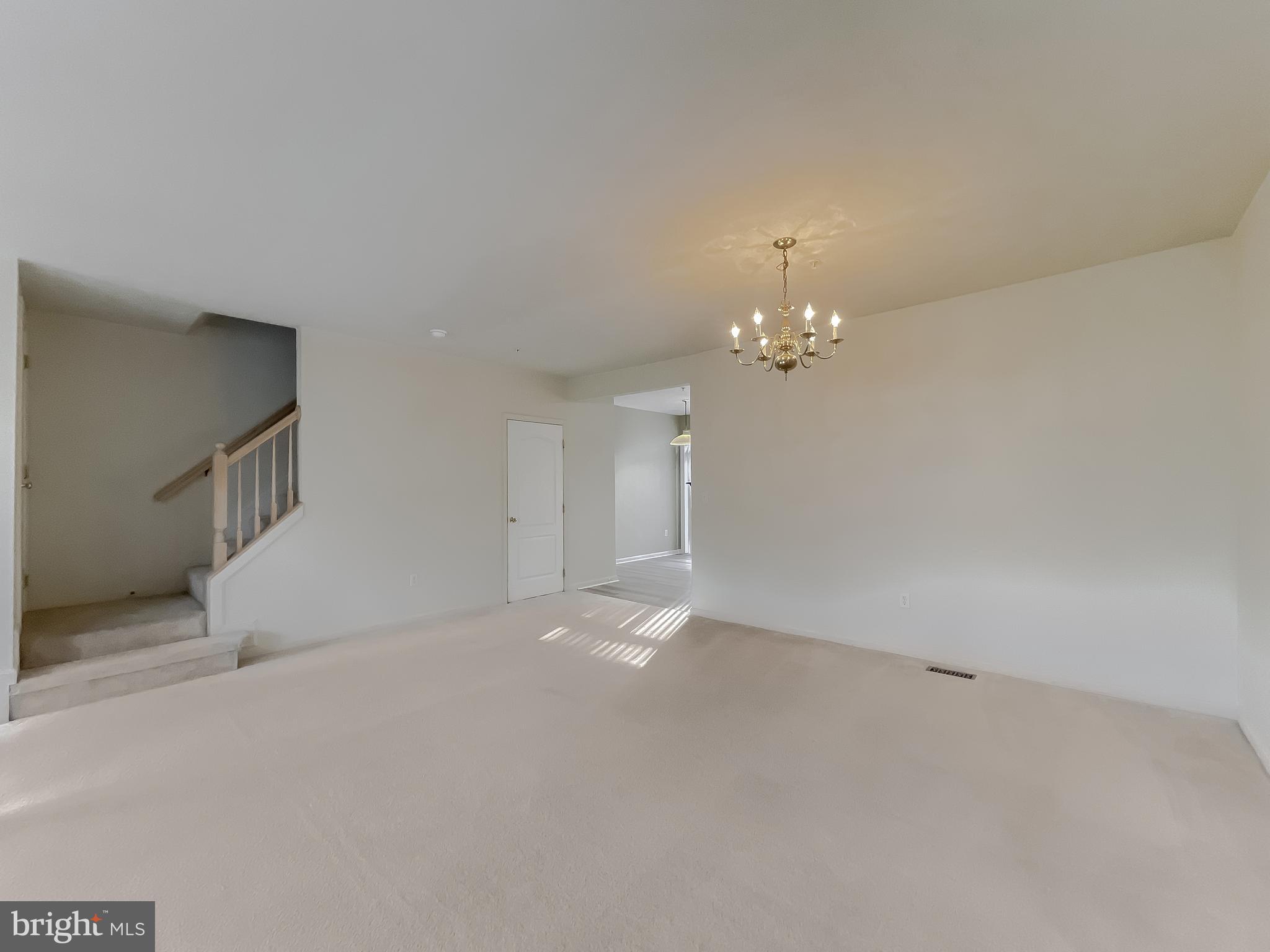 VILLAS ON WATERS EDGE - Residential