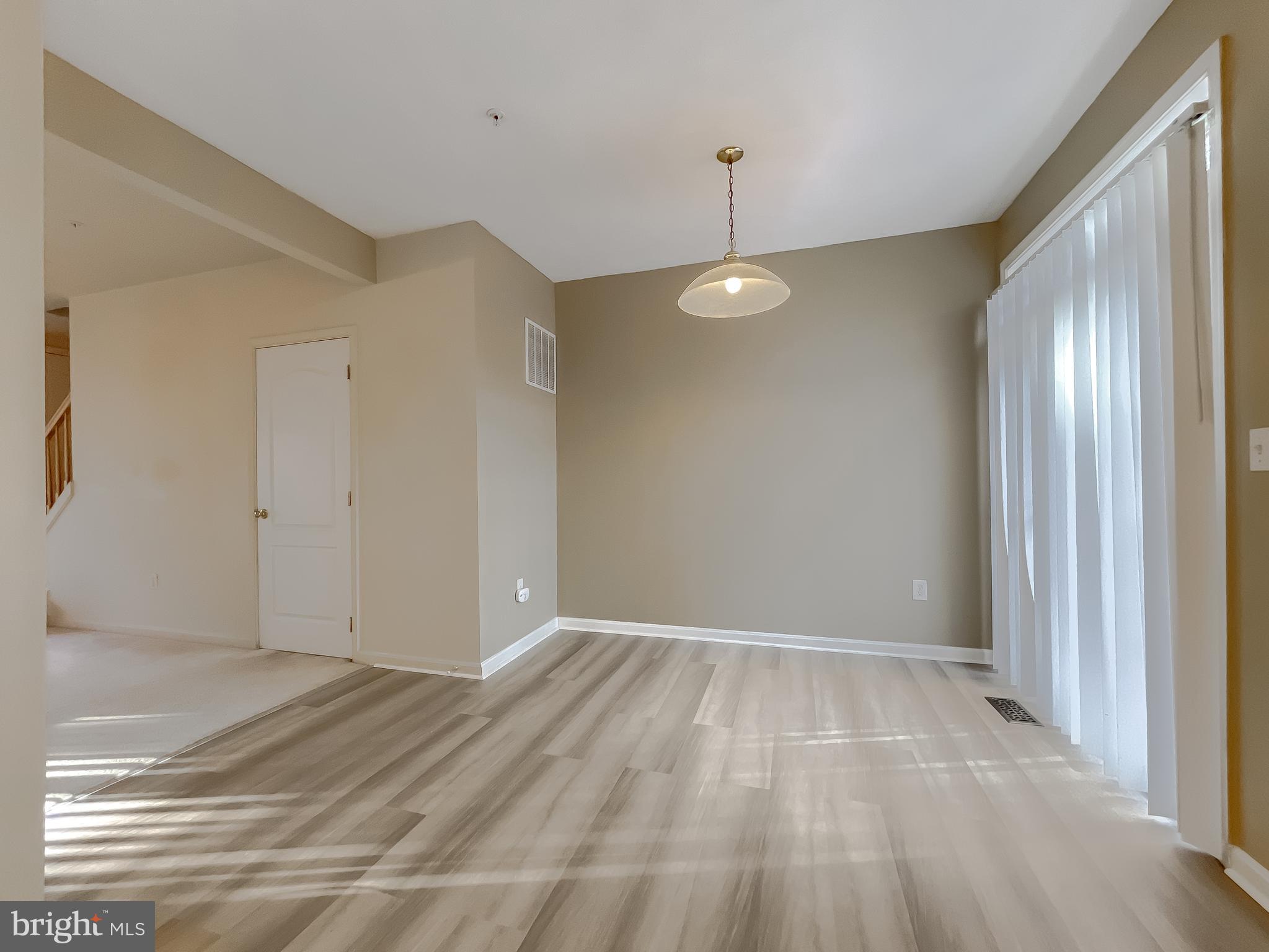 VILLAS ON WATERS EDGE - Residential