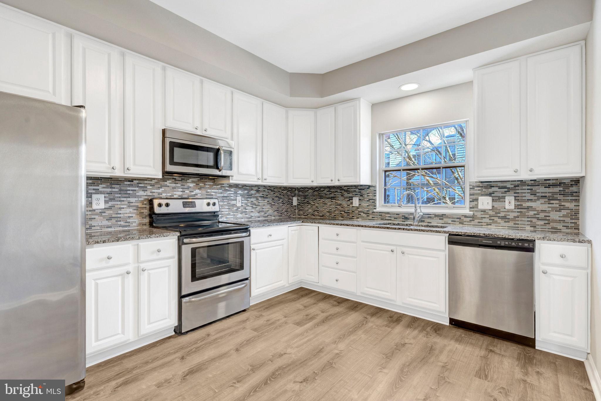 POTOMAC LAKES - Residential