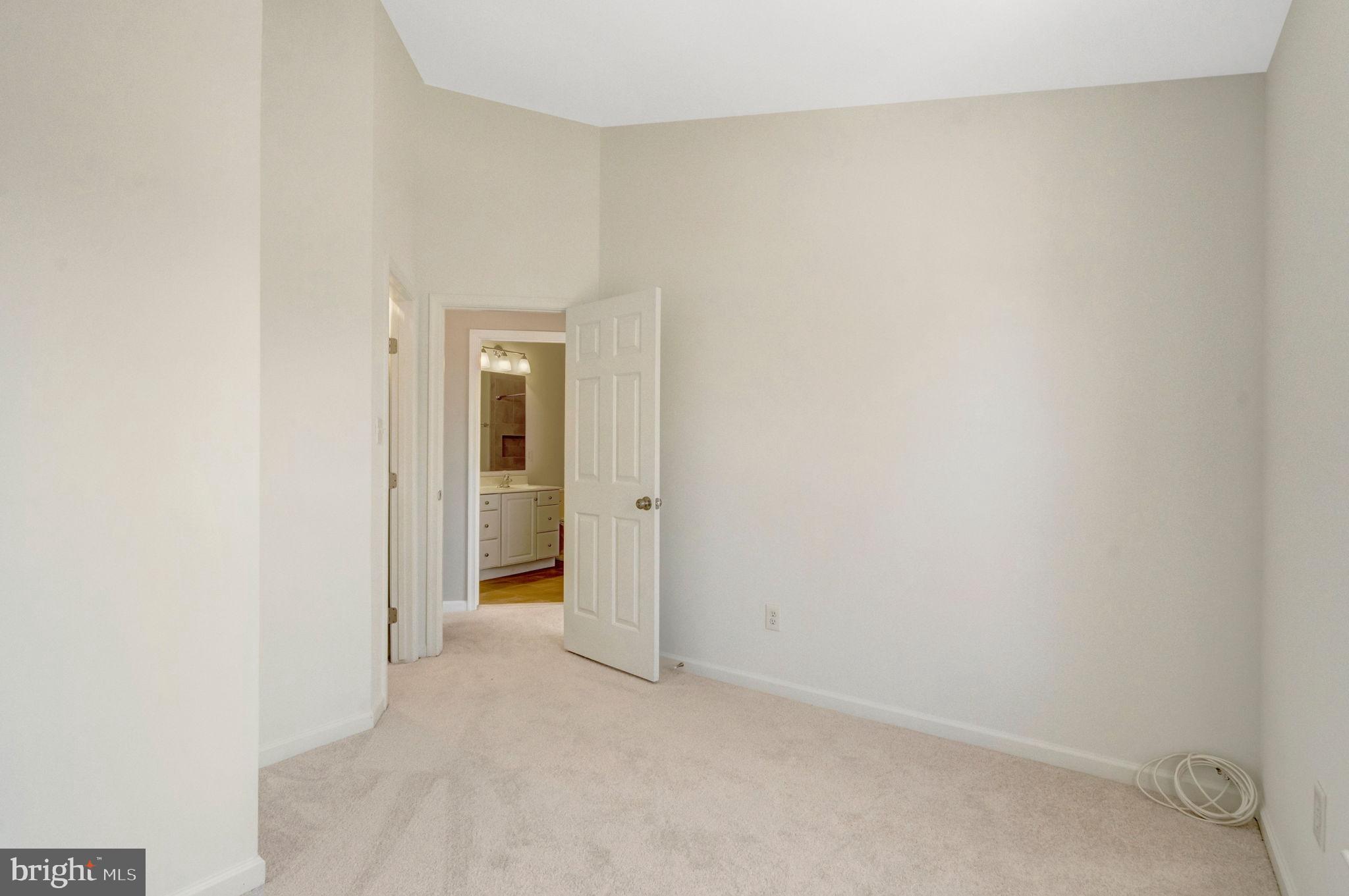 POTOMAC LAKES - Residential