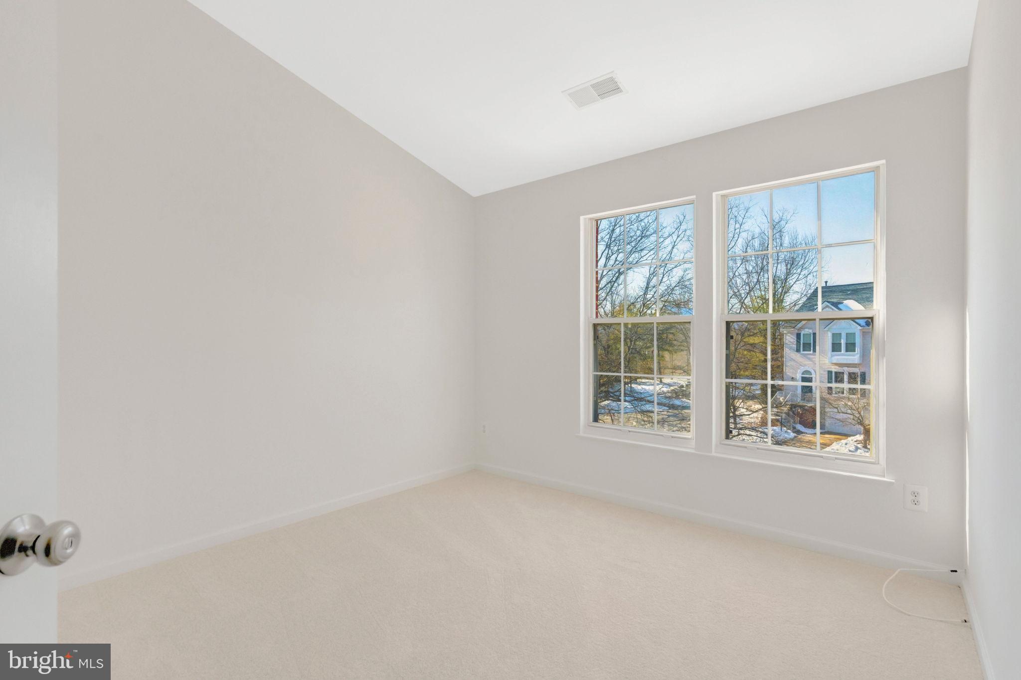 POTOMAC LAKES - Residential