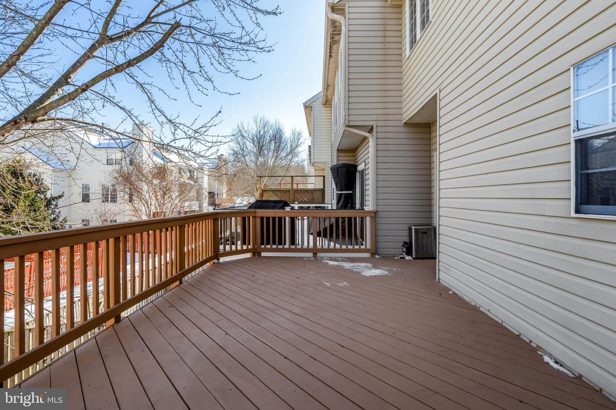 POTOMAC LAKES - Residential