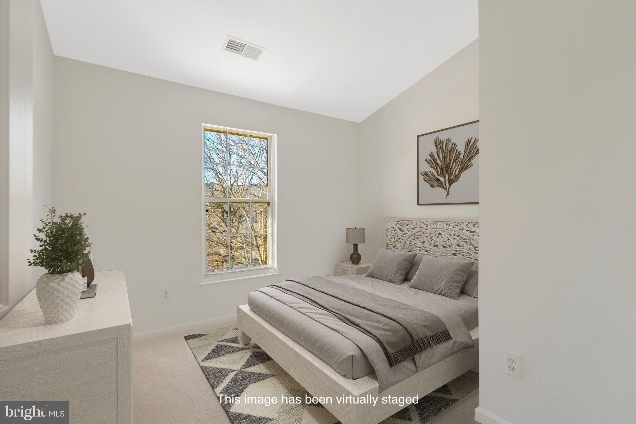 POTOMAC LAKES - Residential