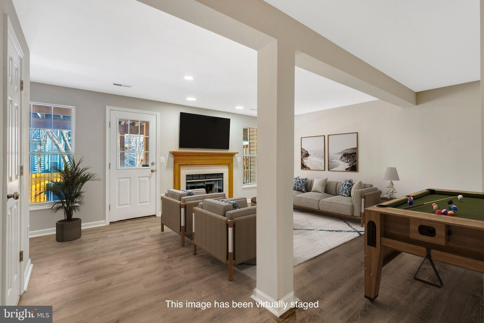 POTOMAC LAKES - Residential