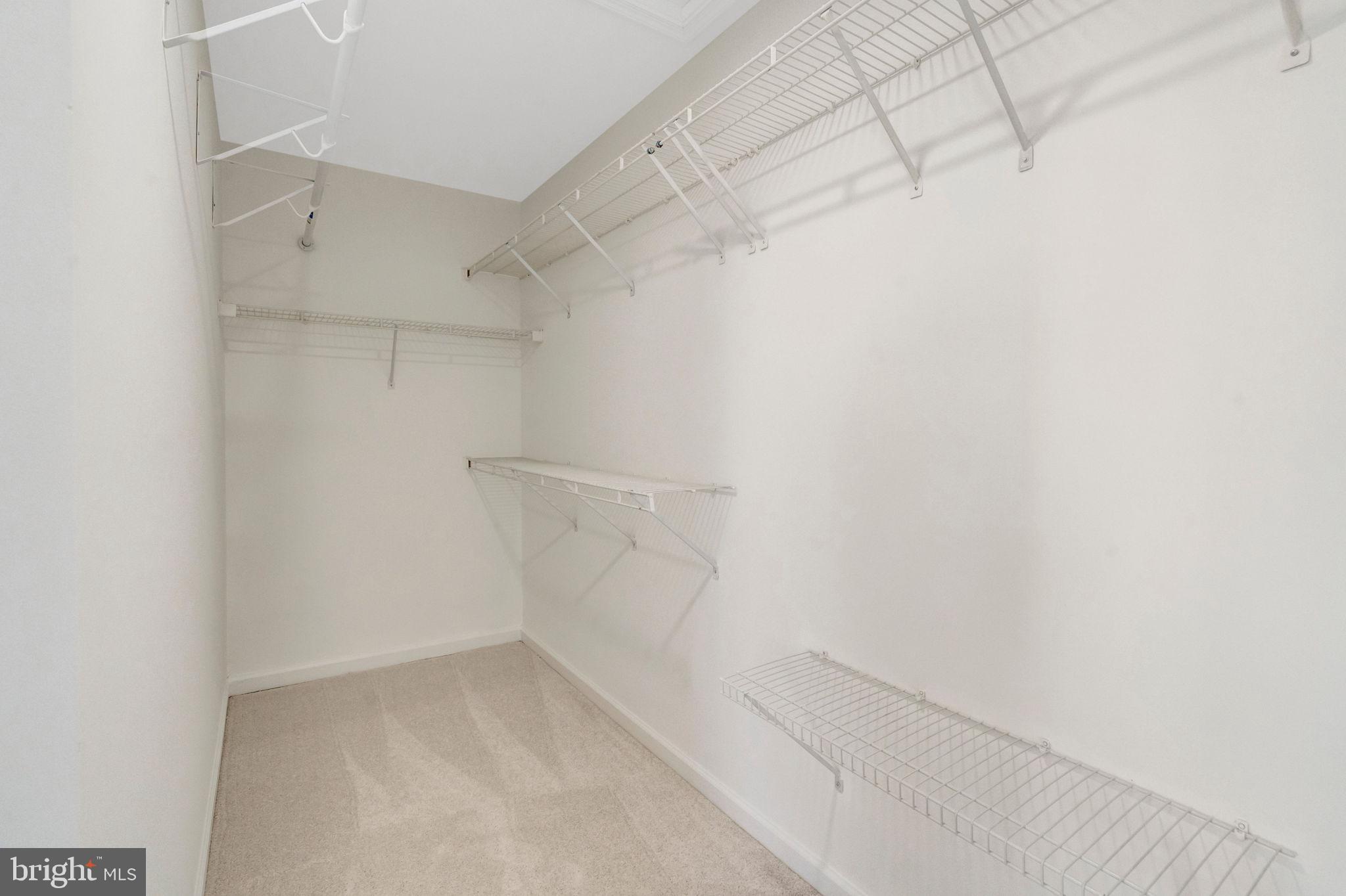 POTOMAC LAKES - Residential