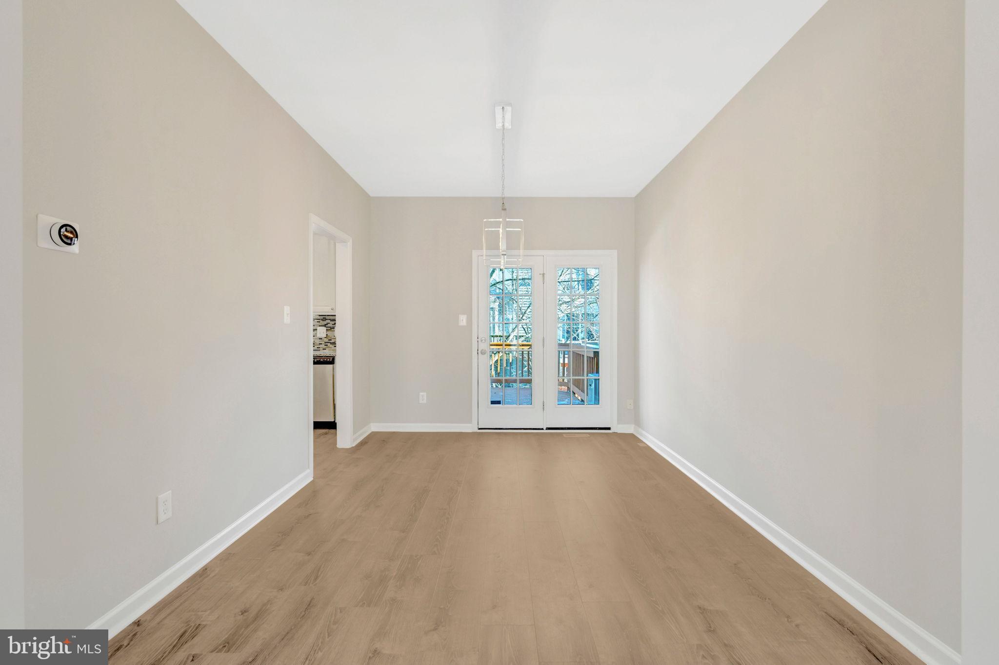 POTOMAC LAKES - Residential