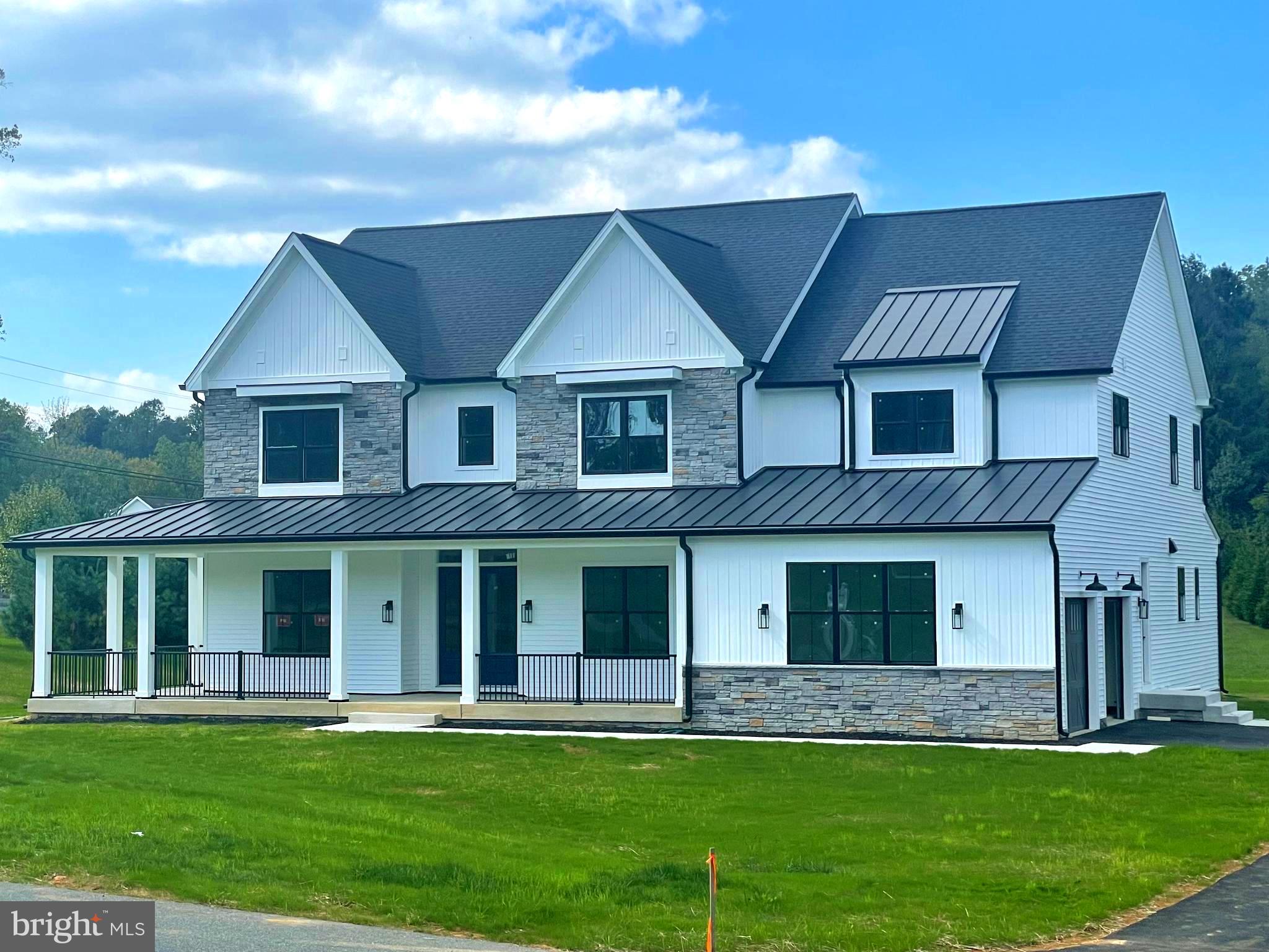 HAHN'S MEADOW - Residential