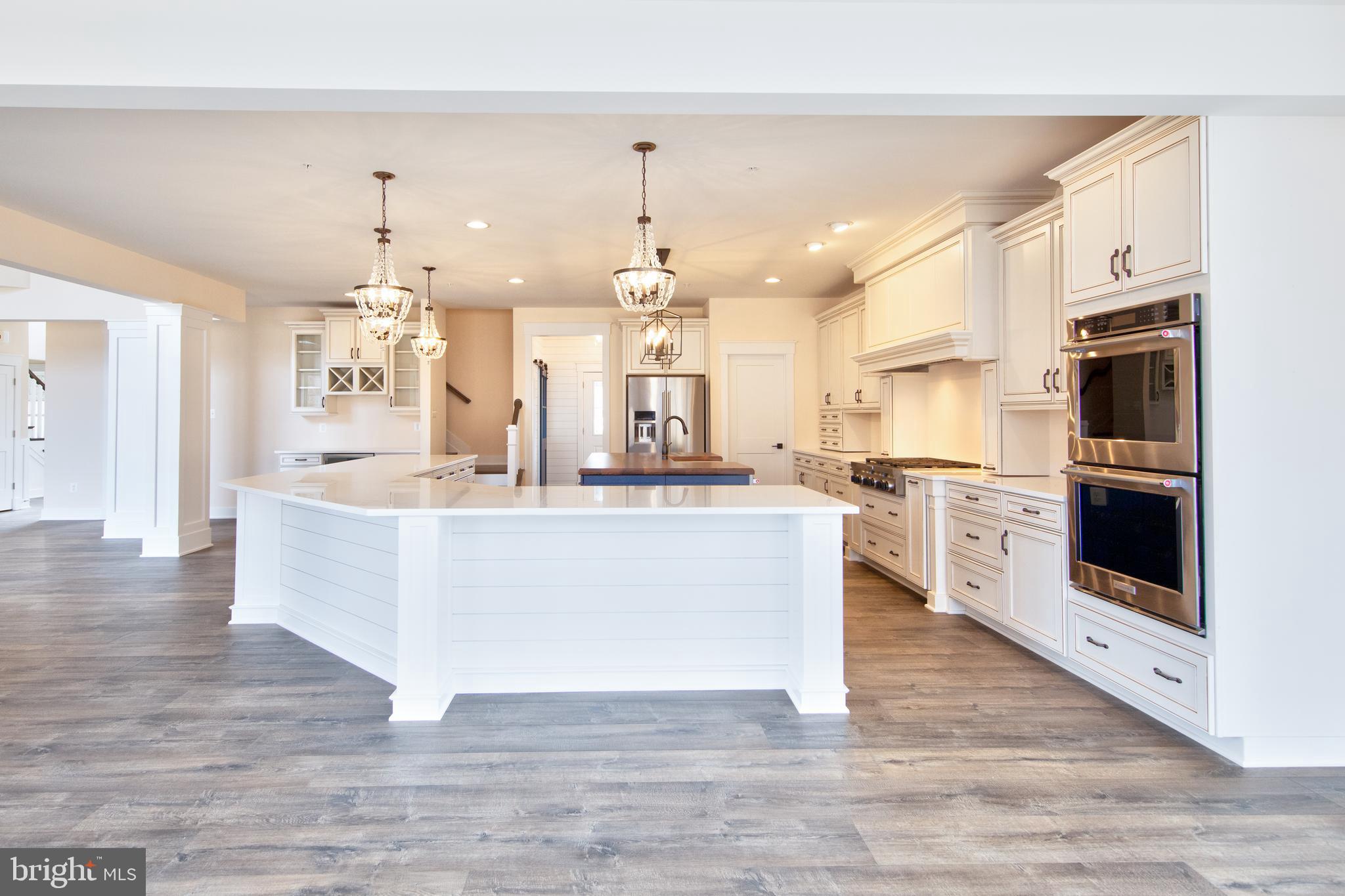 HAHN'S MEADOW - Residential