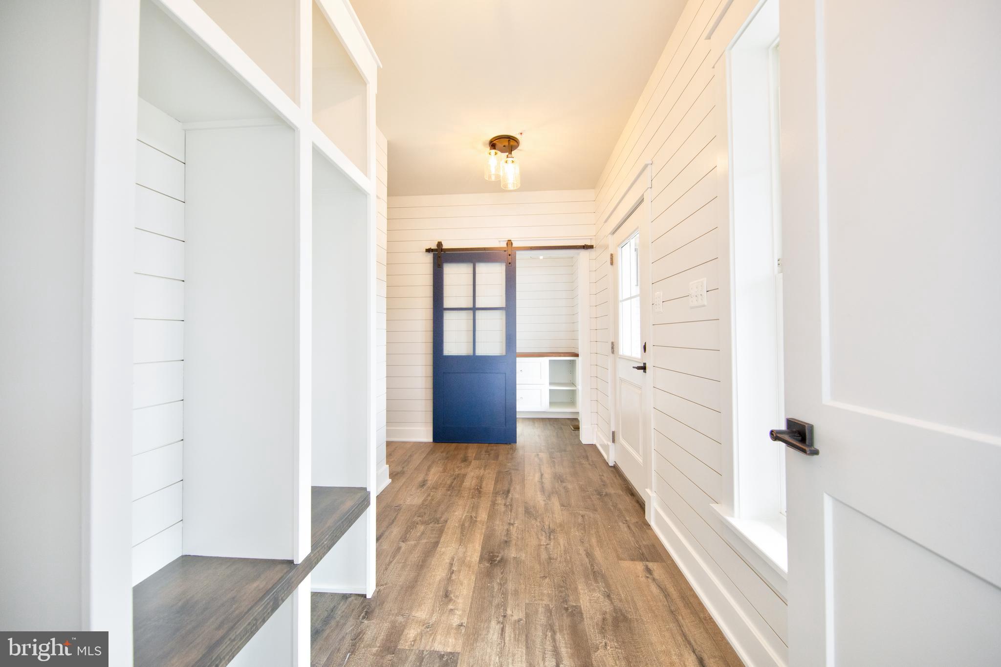 HAHN'S MEADOW - Residential