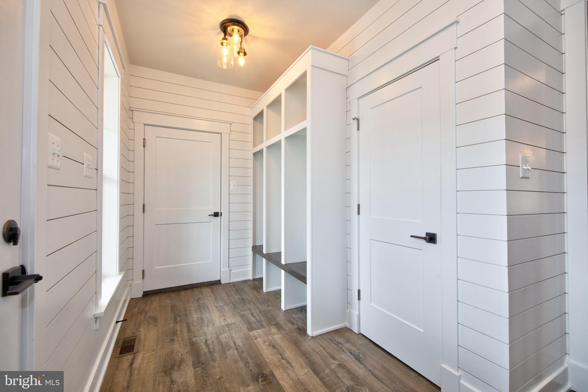 HAHN'S MEADOW - Residential