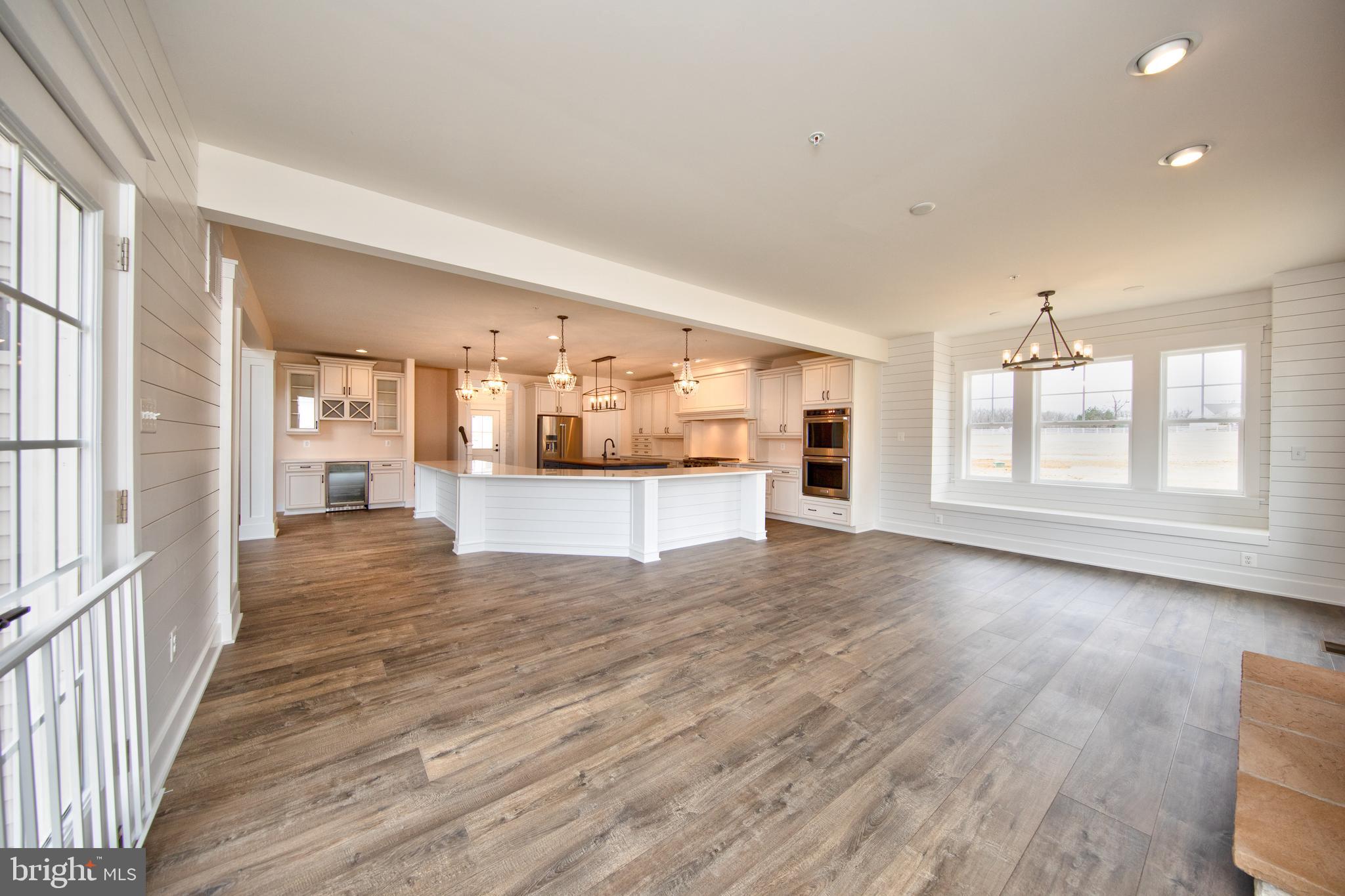 HAHN'S MEADOW - Residential