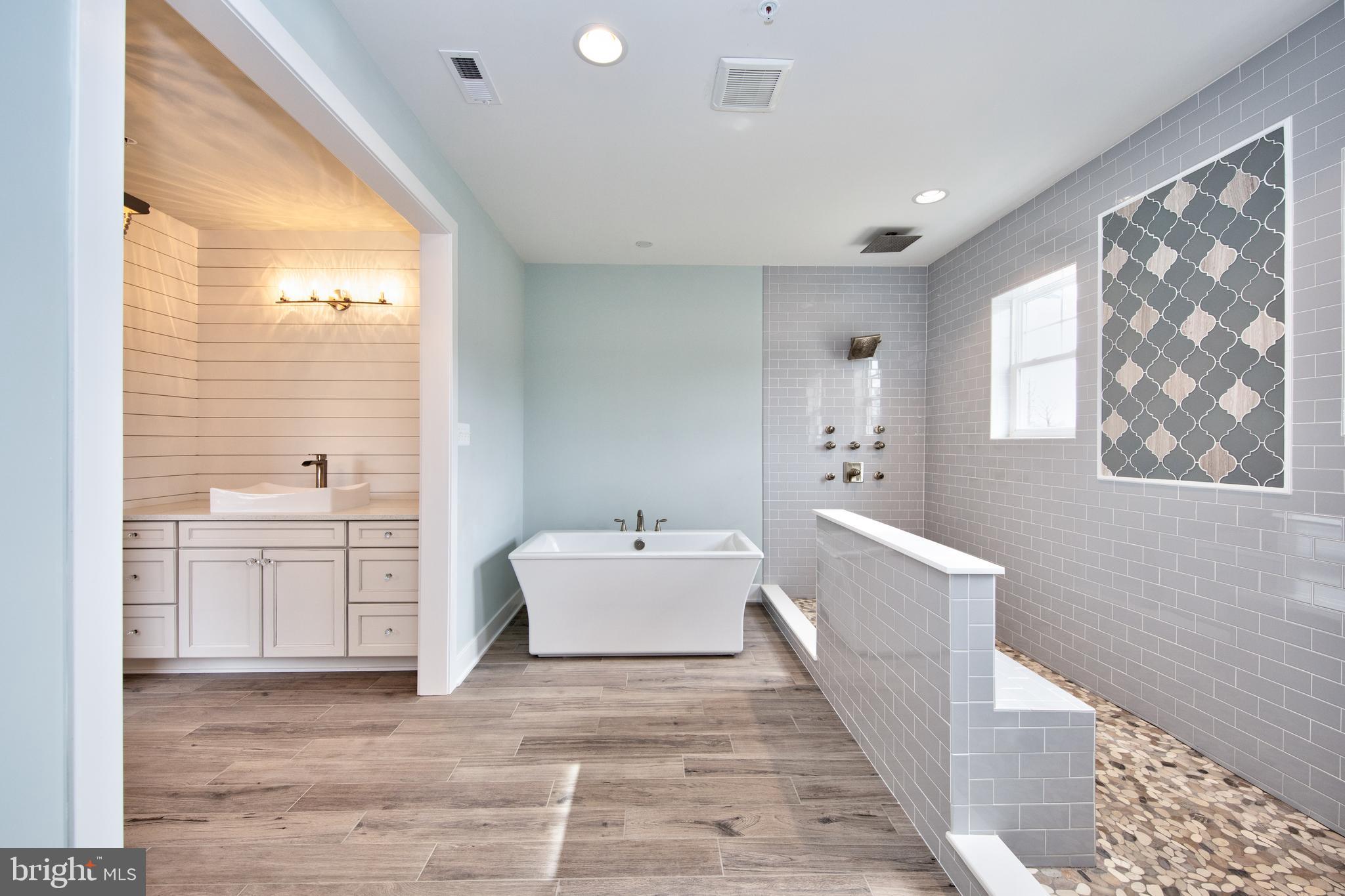 HAHN'S MEADOW - Residential