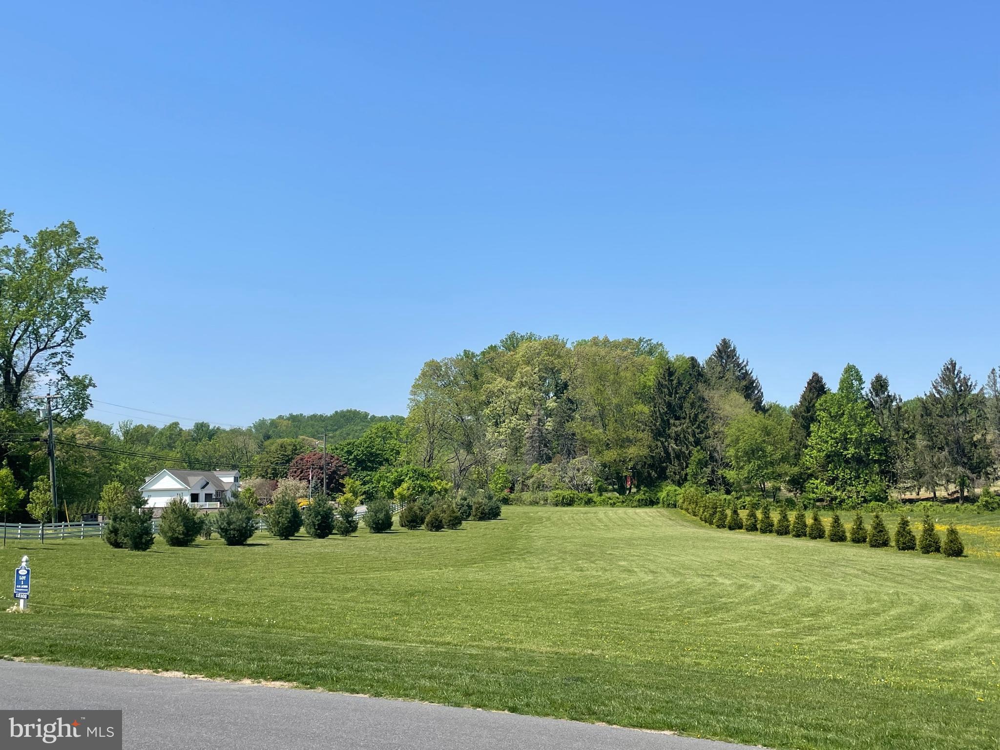 HAHN'S MEADOW - Residential