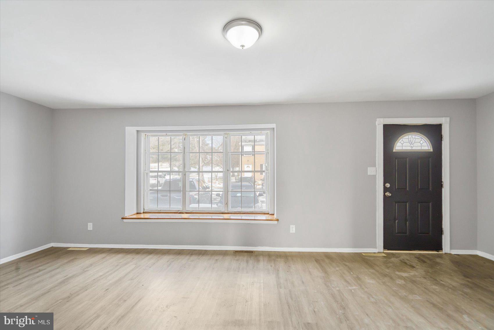 HARFORD SQUARE - Residential