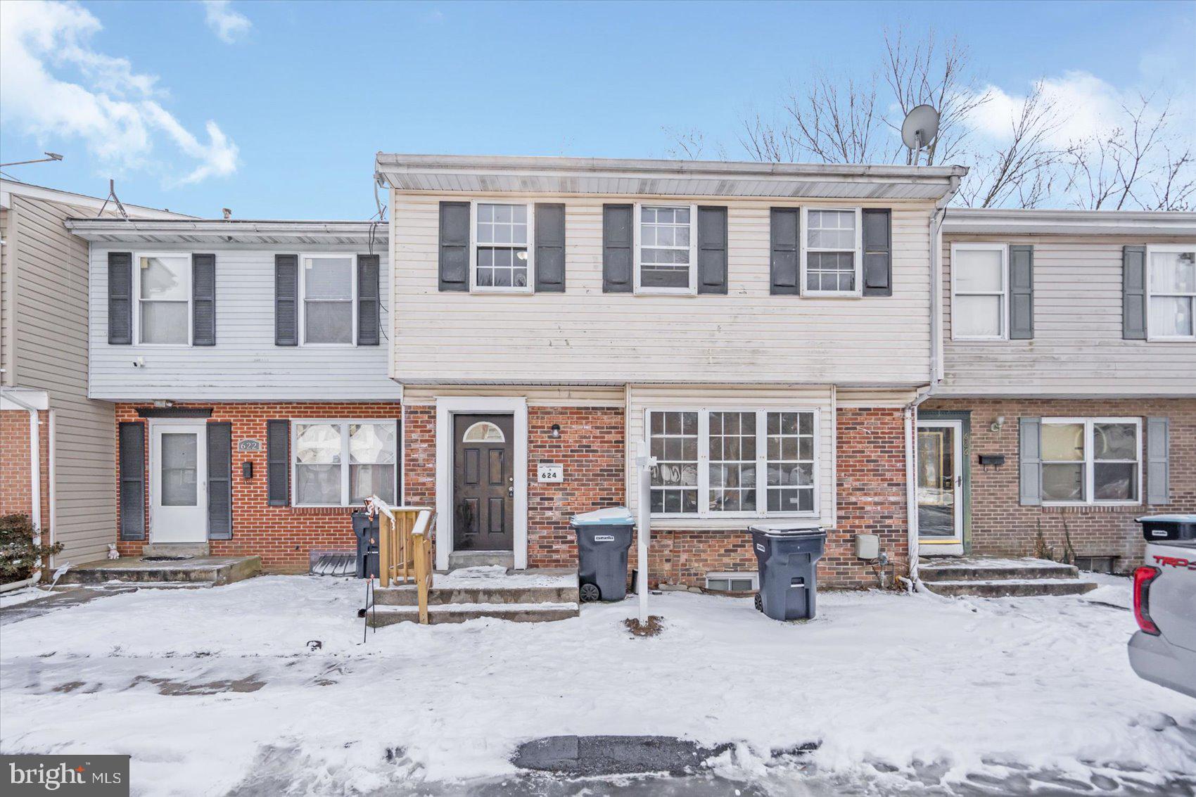 HARFORD SQUARE - Residential