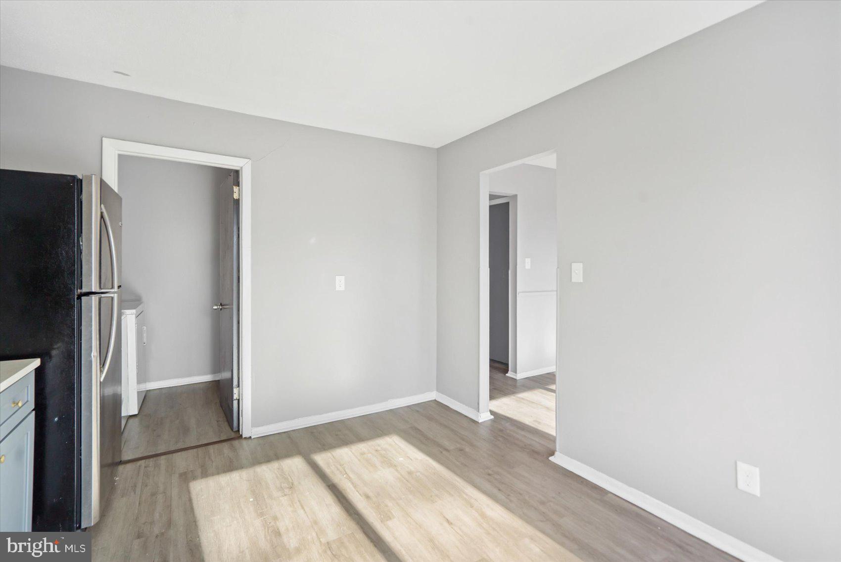 HARFORD SQUARE - Residential