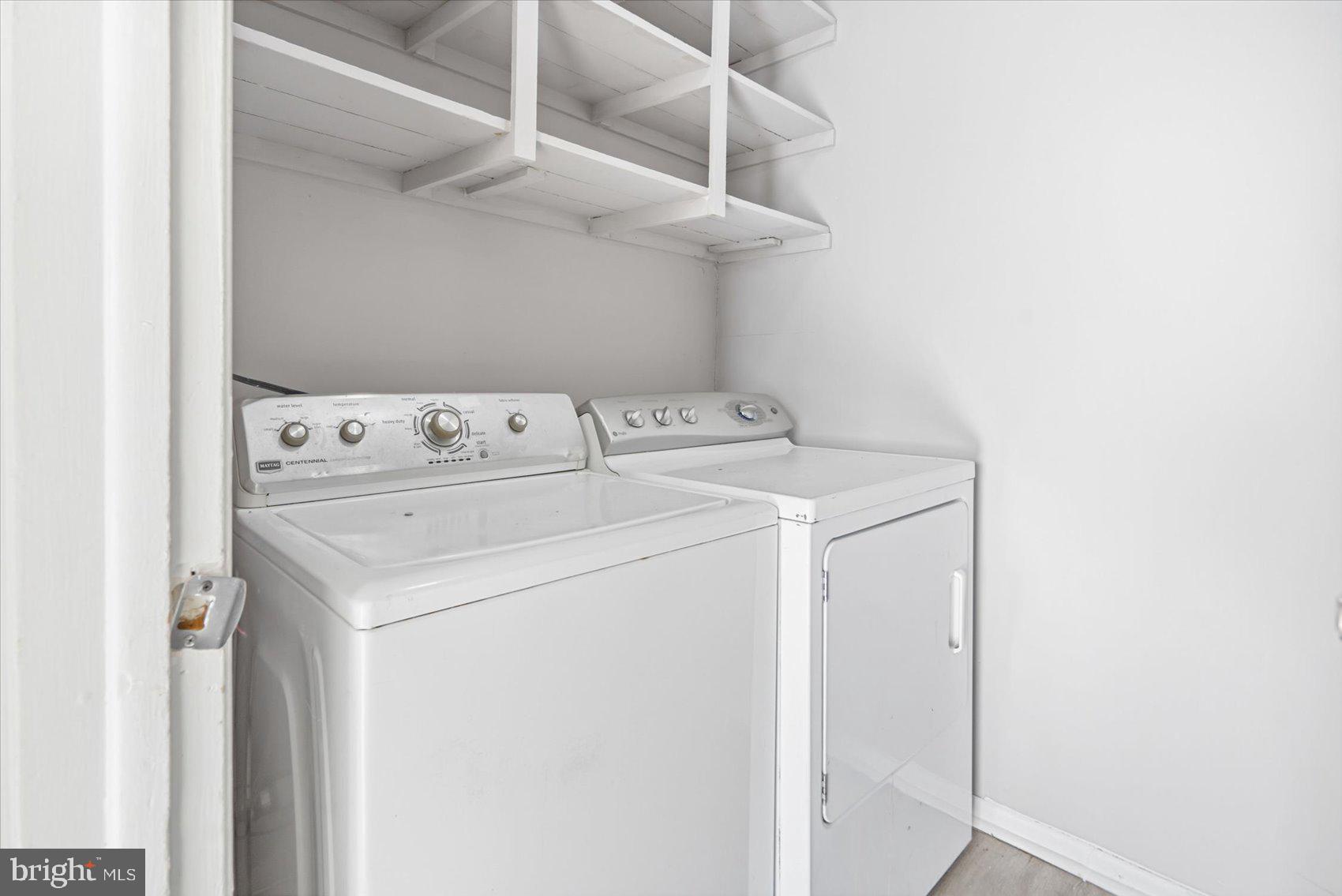 HARFORD SQUARE - Residential