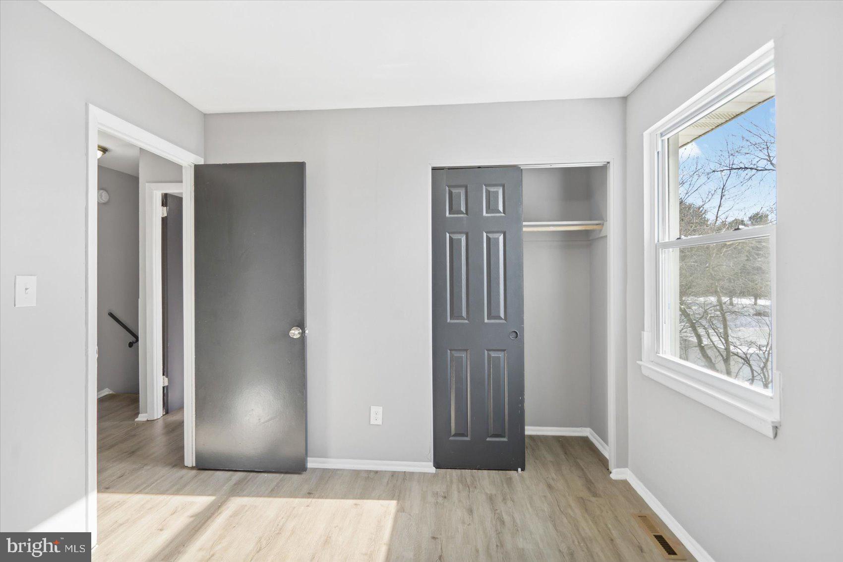 HARFORD SQUARE - Residential