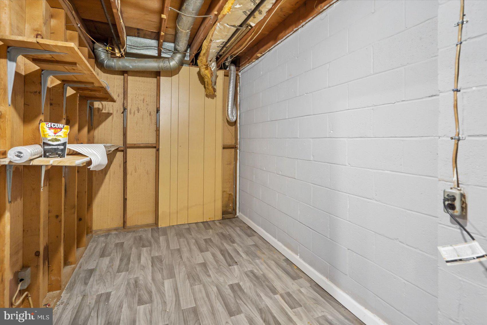 HARFORD SQUARE - Residential