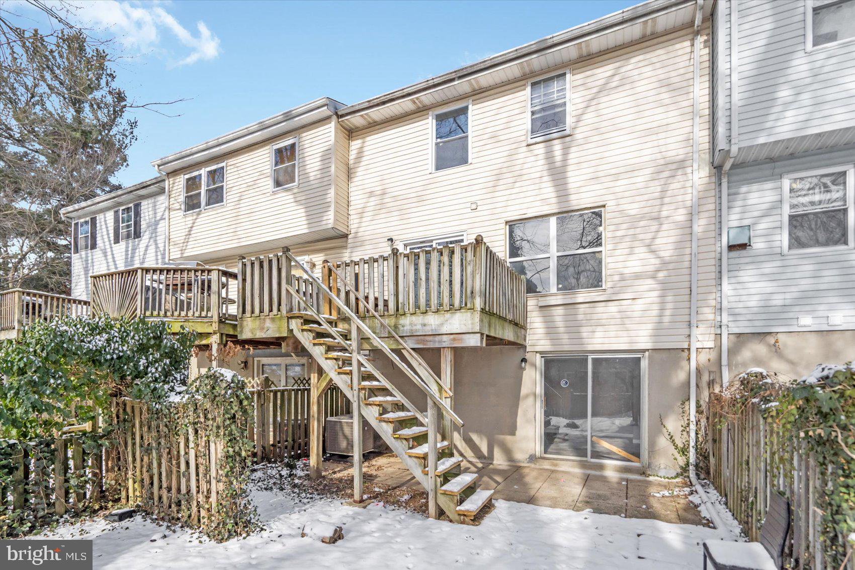 HARFORD SQUARE - Residential