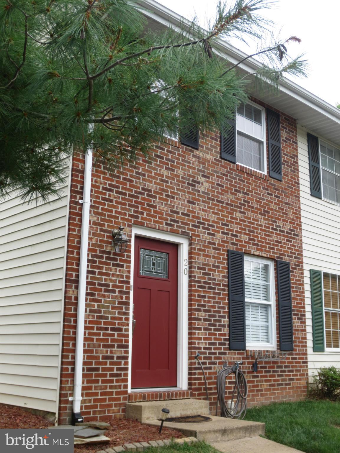 KINGSBRIDGE COURT - Residential Lease