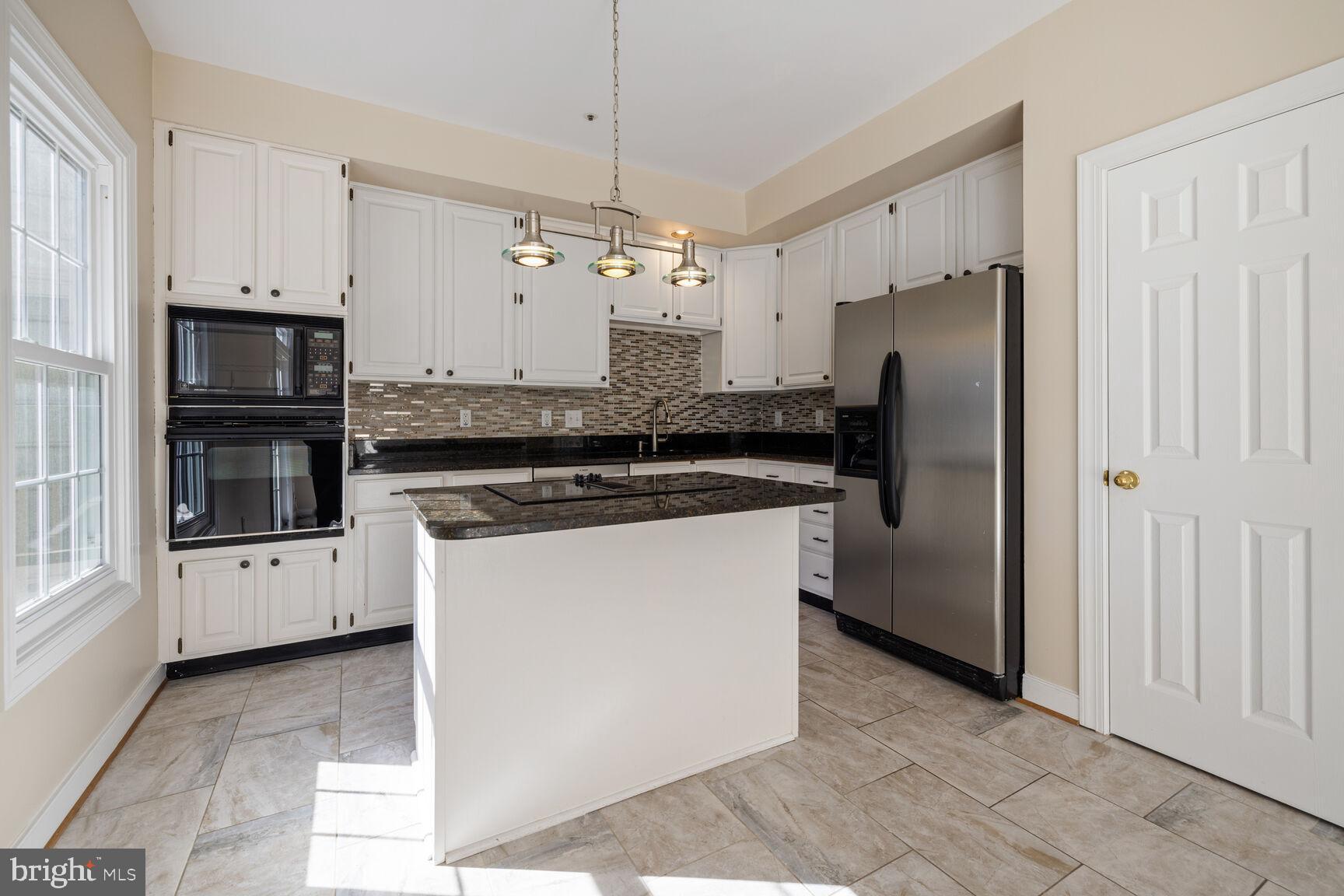 QUINCE ORCHARD KNOLLS - Residential Lease