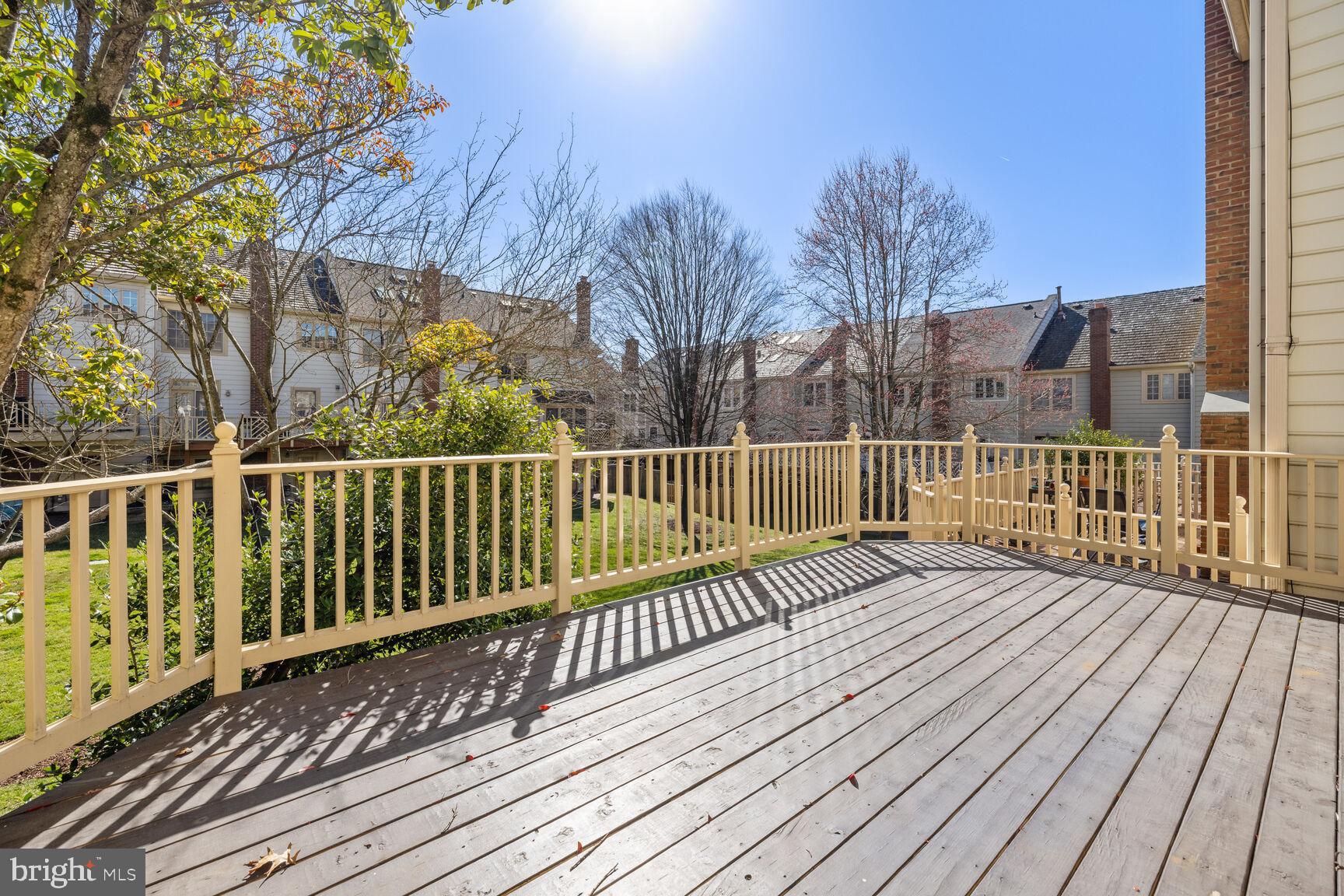 QUINCE ORCHARD KNOLLS - Residential Lease