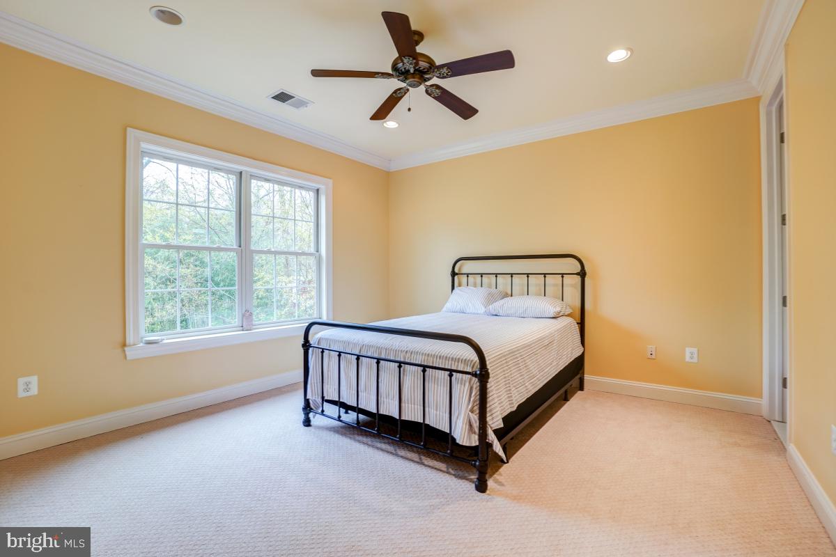 MILL CREEK PARK - Residential