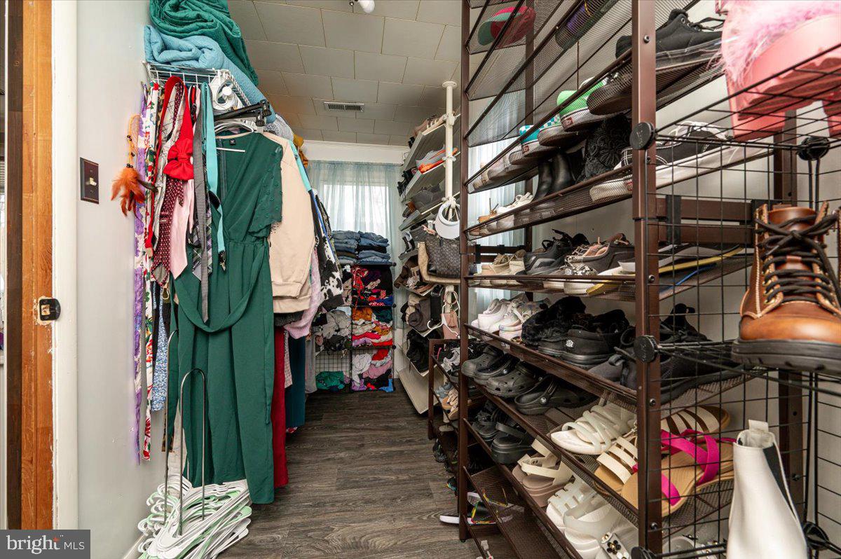 GLEN GARDENS - Residential