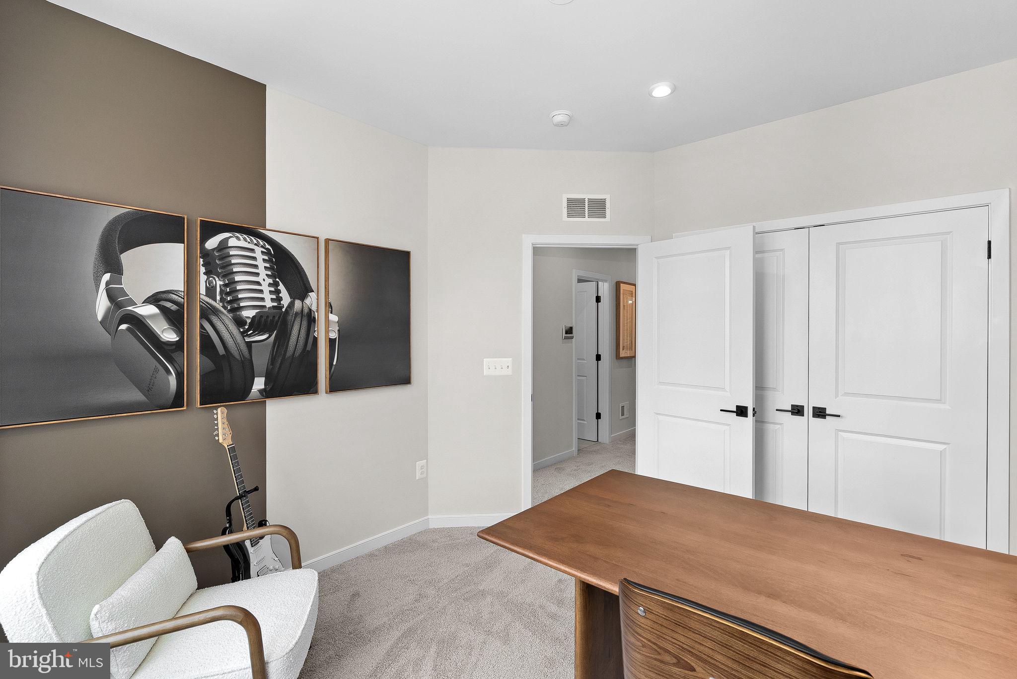 BELMONT PARK - Residential