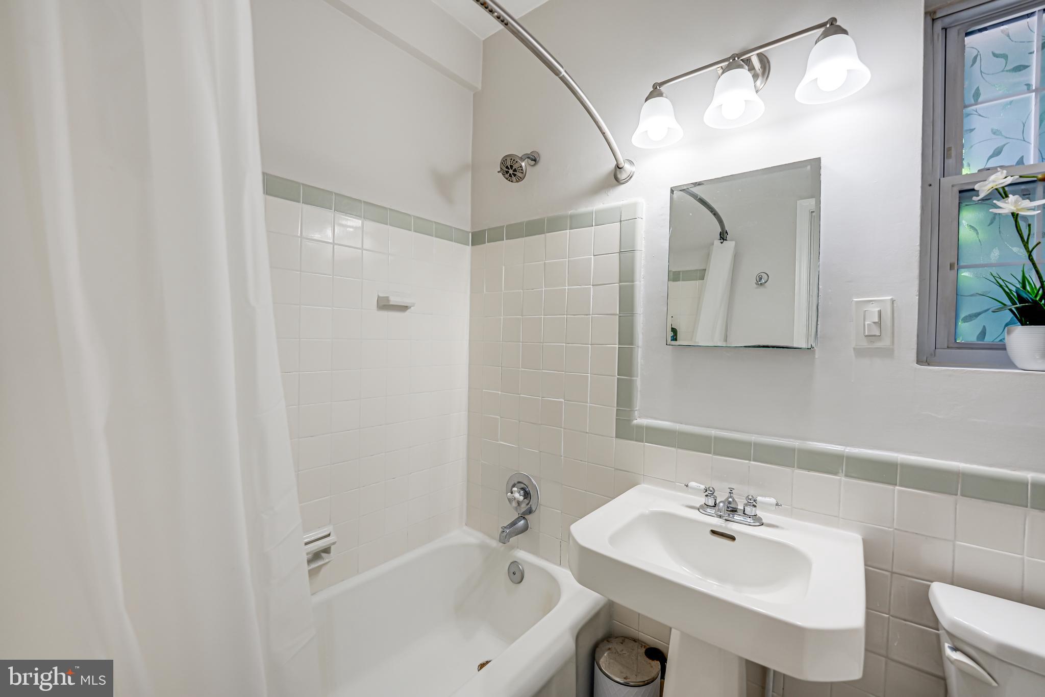 PARK  FAIRFAX - Residential