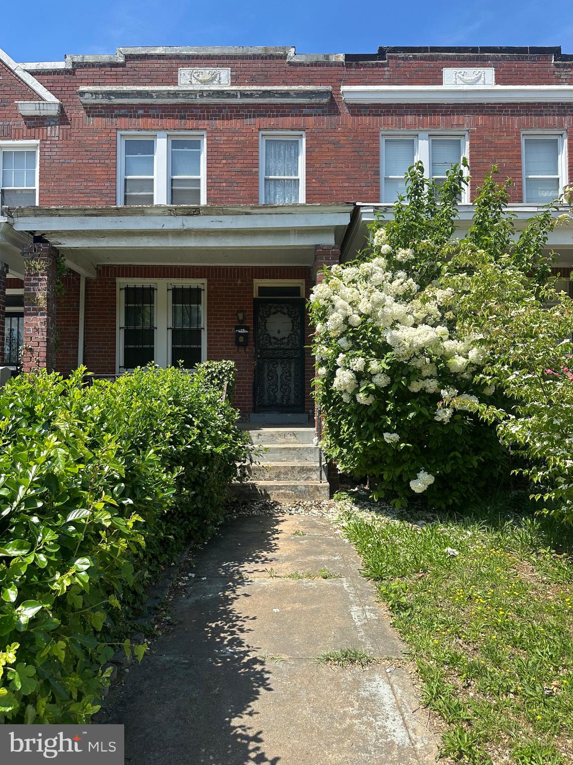 Photo 1 of 8 — 760 19TH STREET NE, WASHINGTON, DC 20002