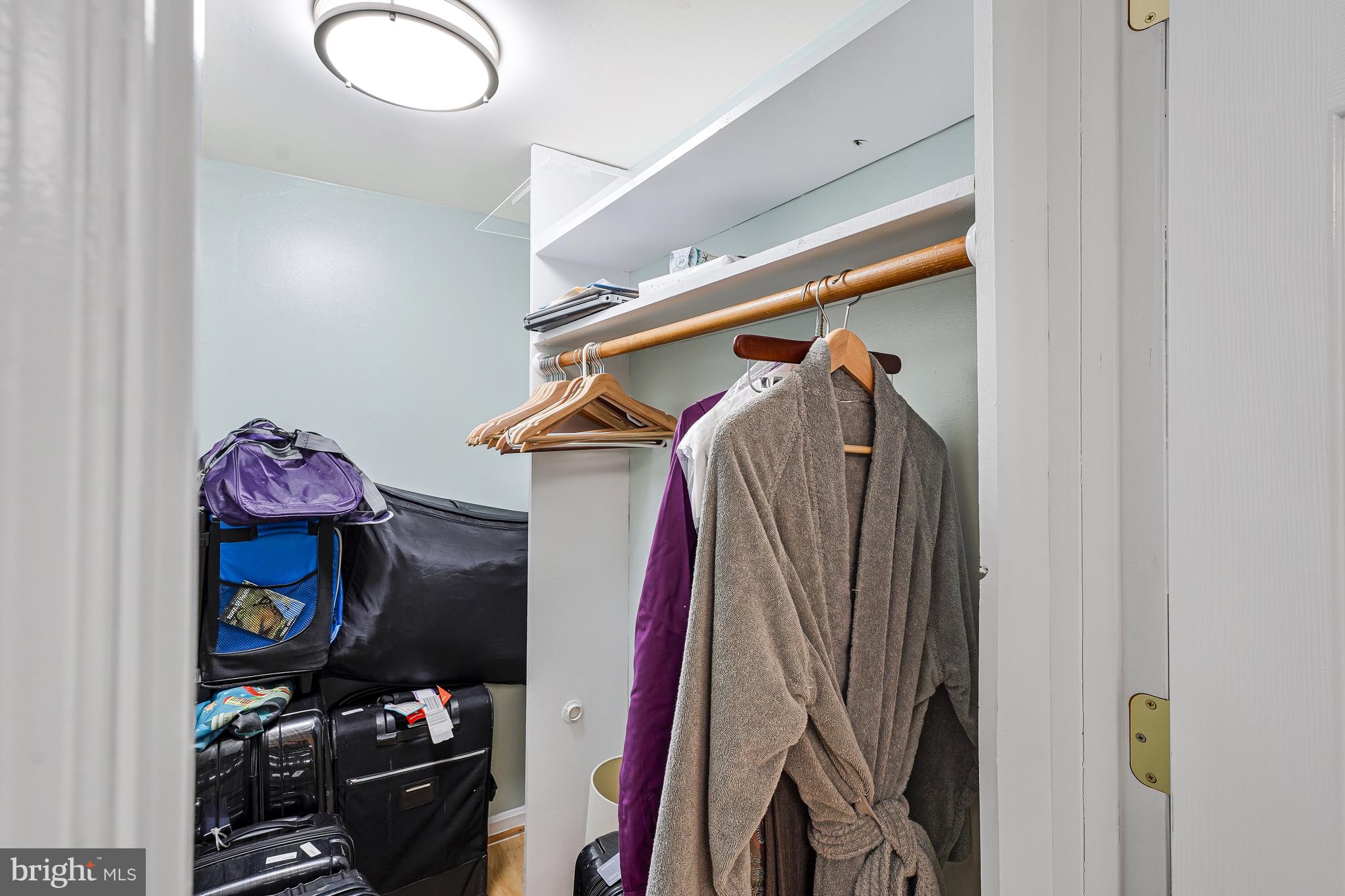 EL NIDO - Residential Lease