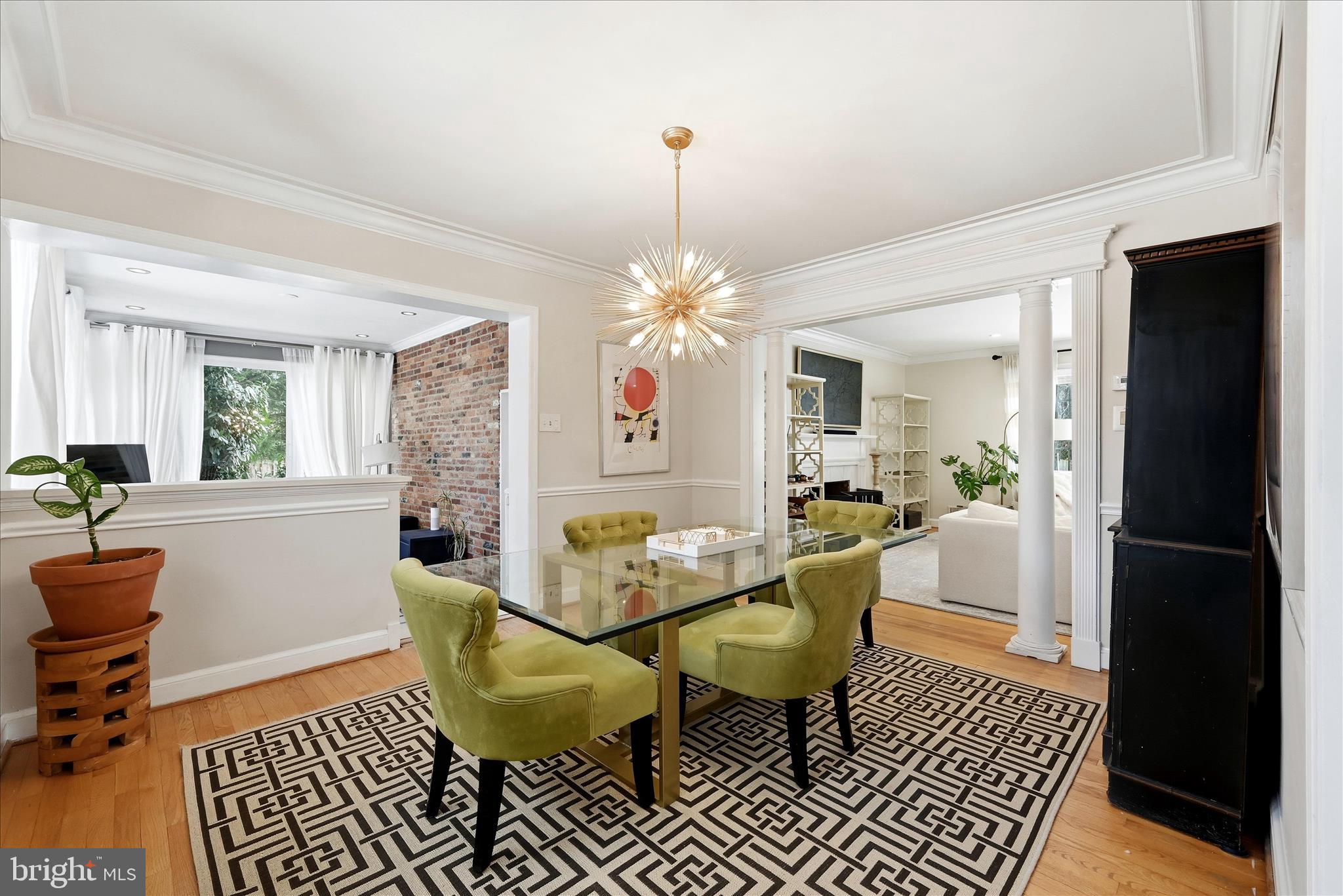 MCLEAN KNOLLS - Residential