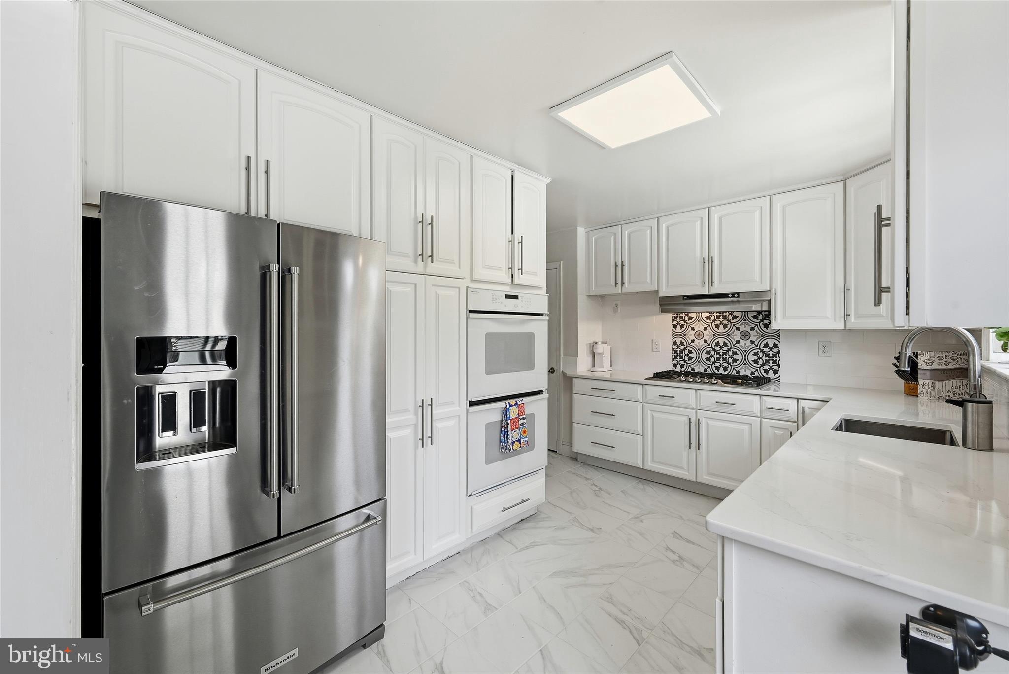 MCLEAN KNOLLS - Residential