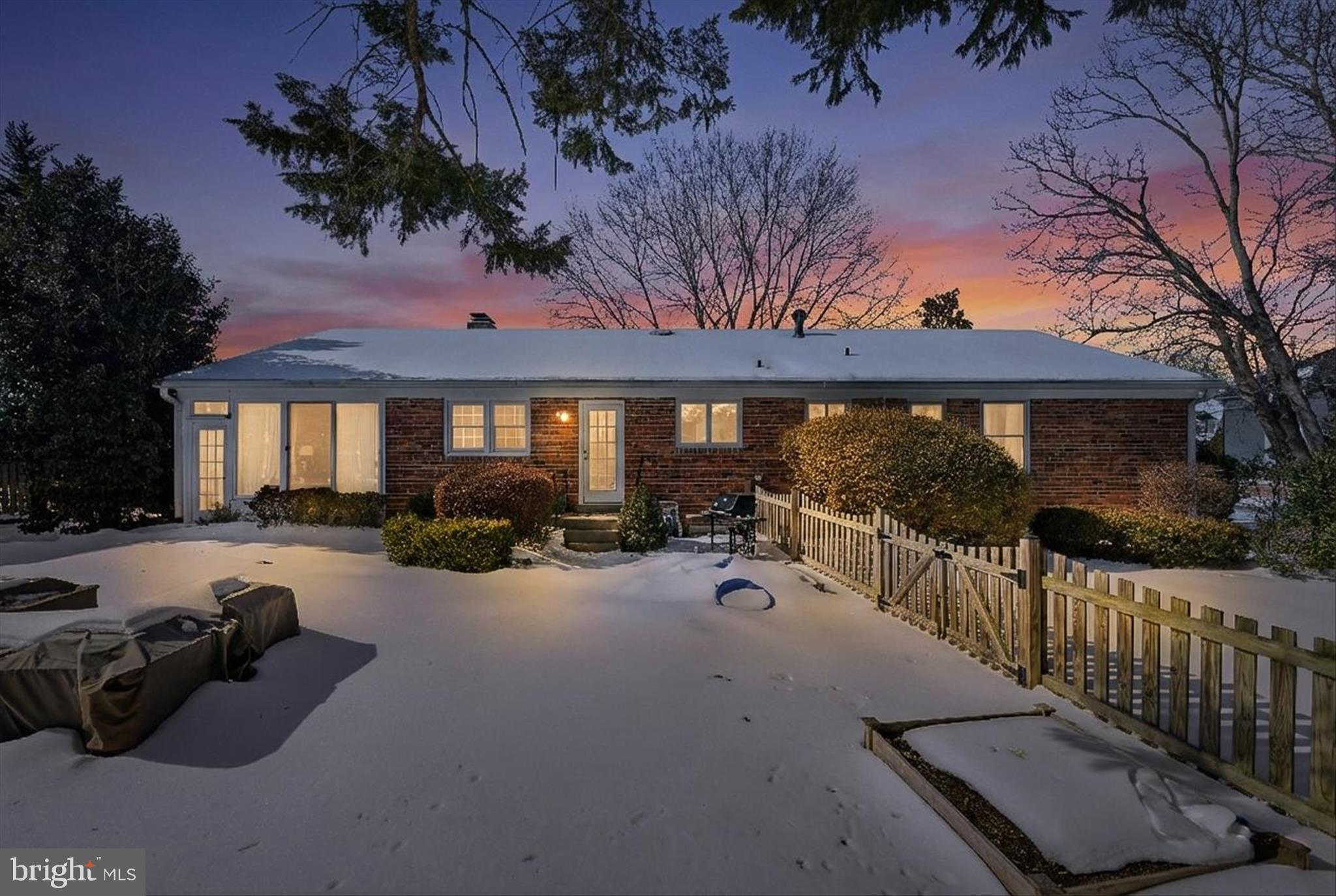 MCLEAN KNOLLS - Residential