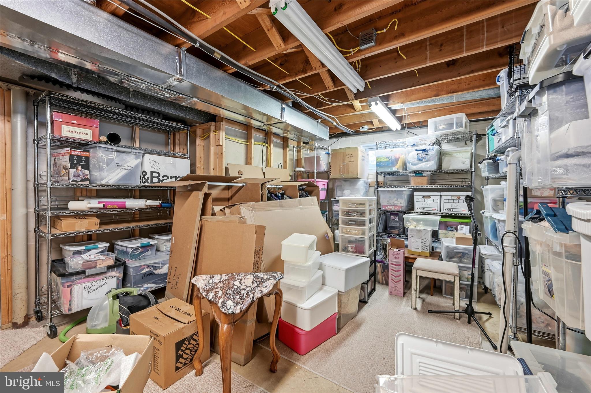 MCLEAN KNOLLS - Residential