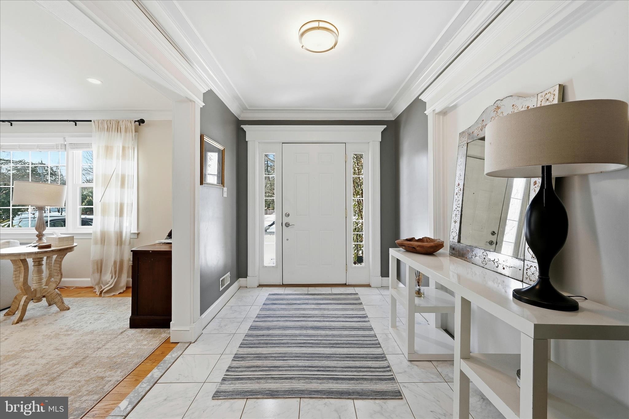 MCLEAN KNOLLS - Residential