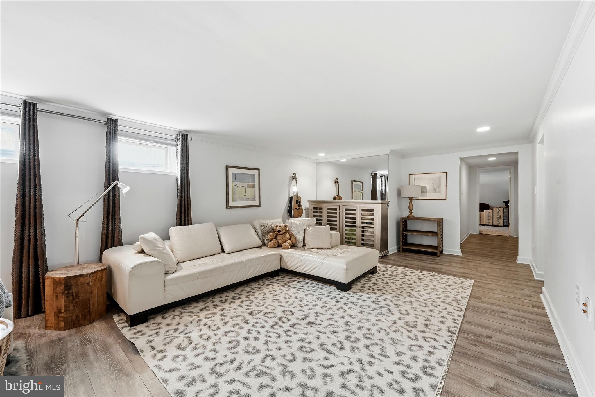 MCLEAN KNOLLS - Residential