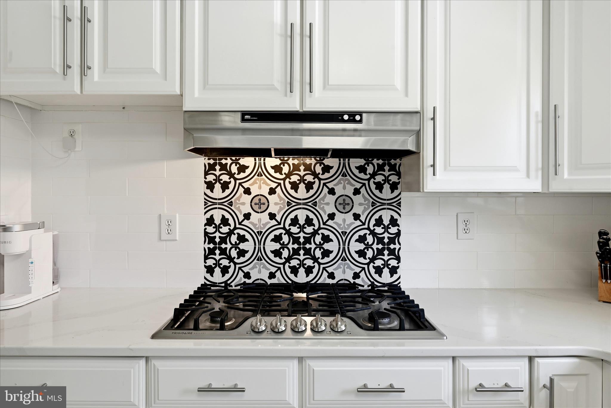 MCLEAN KNOLLS - Residential