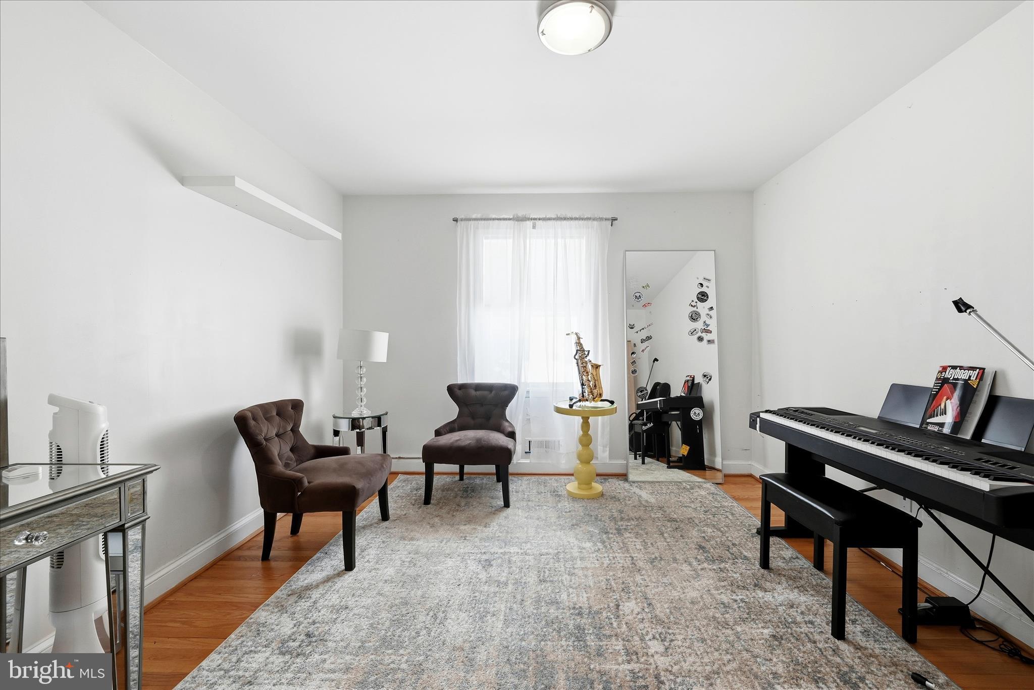 MCLEAN KNOLLS - Residential